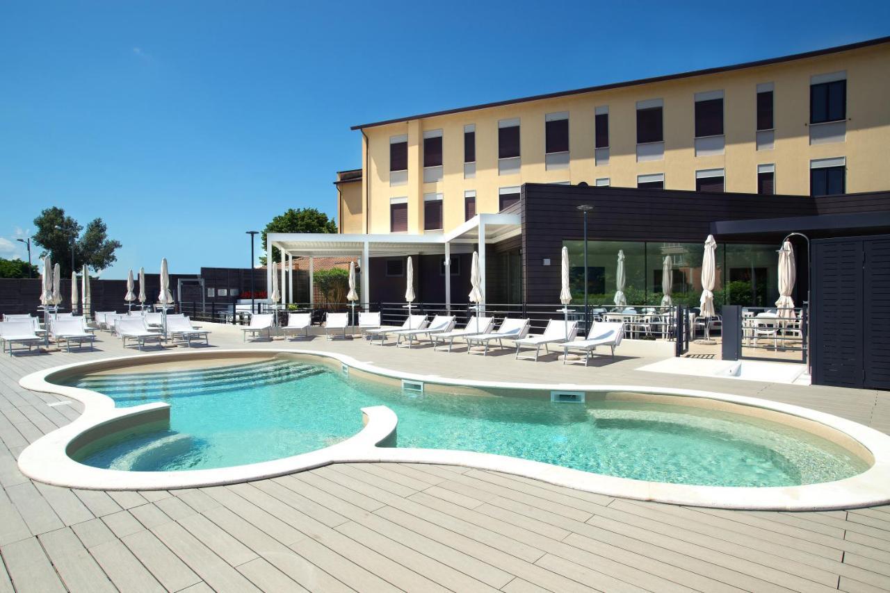 Hotel Ristorante Dante Torgiano Ngoại thất bức ảnh