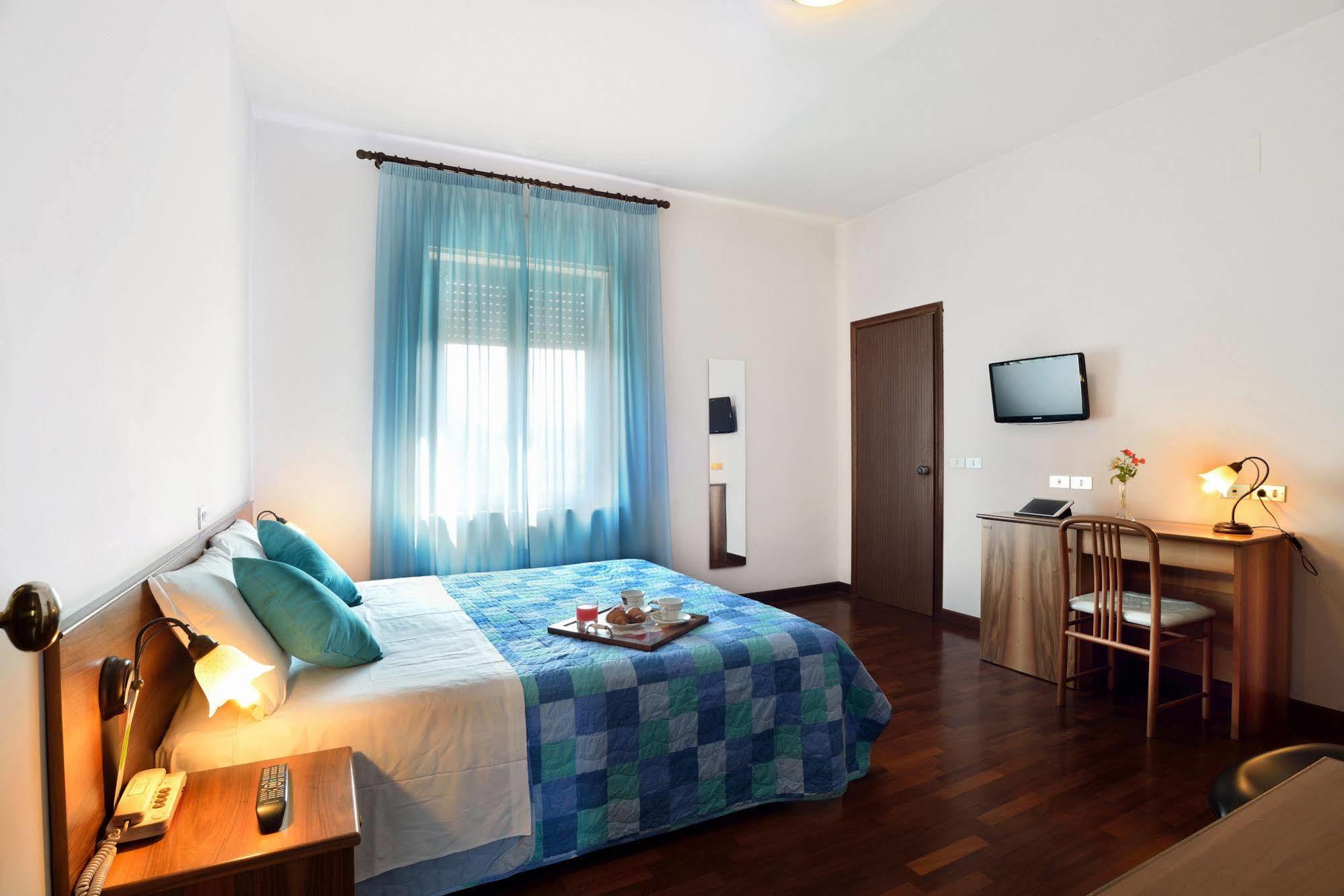 Hotel Ristorante Dante Torgiano Ngoại thất bức ảnh